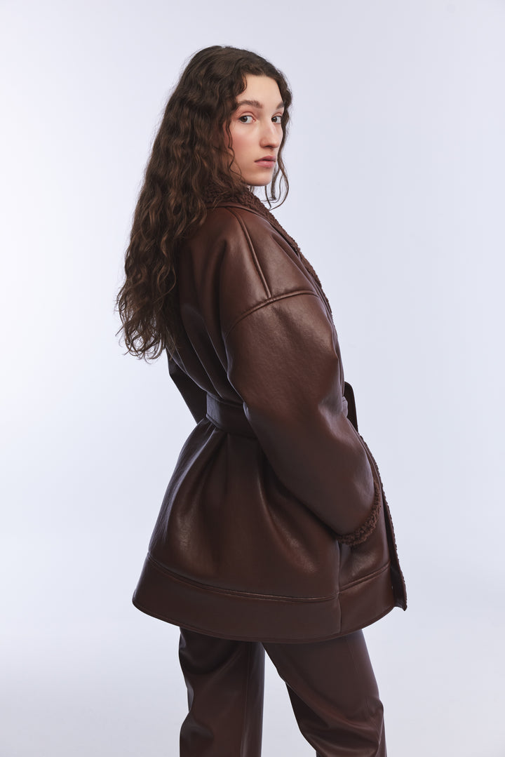 SİYAH SARA KABAN